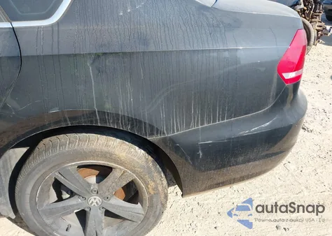 2013 Volkswagen Passat 2.0L Tdi Se z USA, uszkodzony, nr VIN 1VWBN7A36DC079882